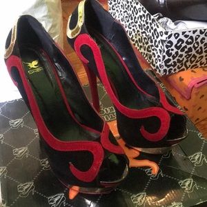 Red and black platform